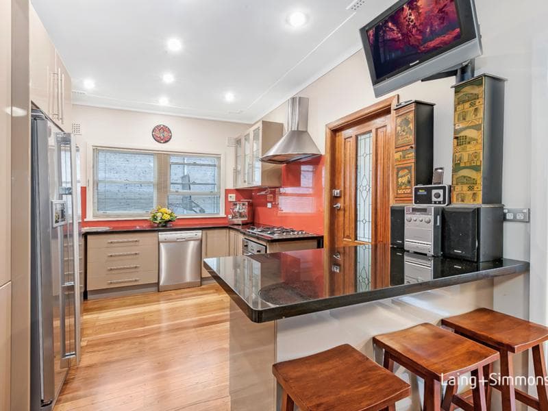 10 Laurence Street, Pennant Hills, Pennant Hills - Thumbnail 4