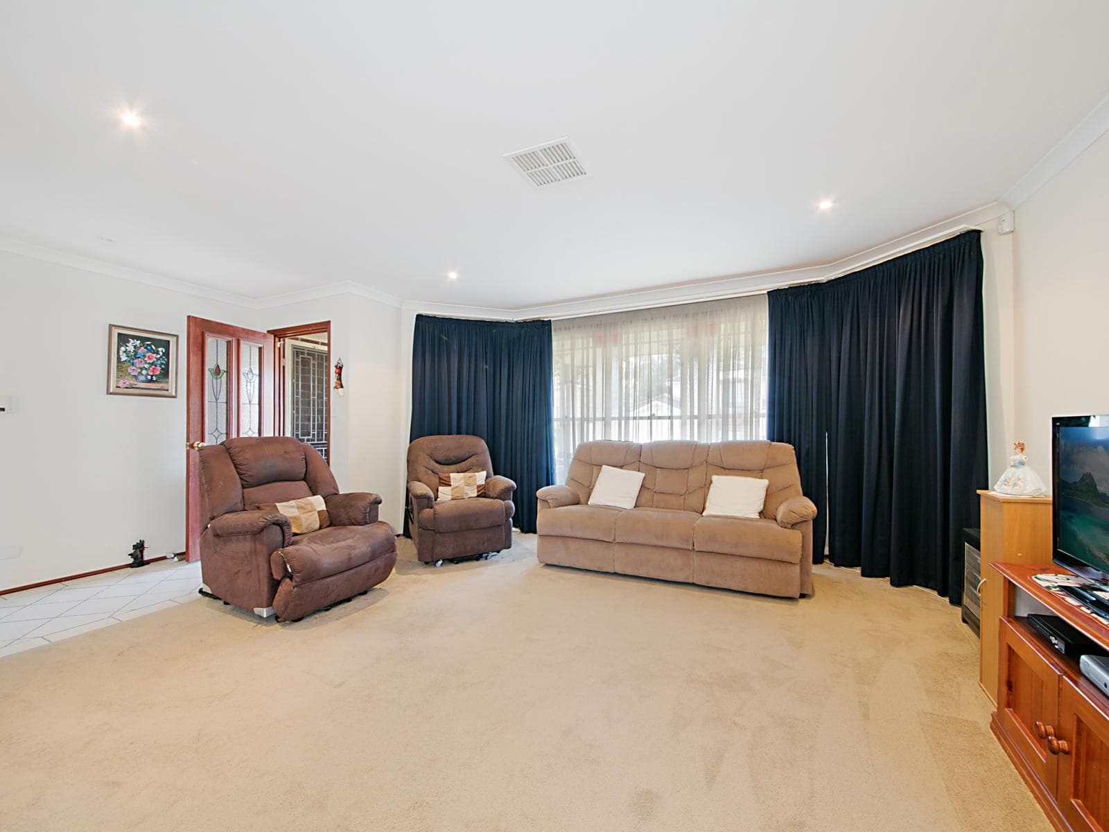 29 Sapphire Circuit, Quakers Hill, Quakers Hill - Thumbnail 4