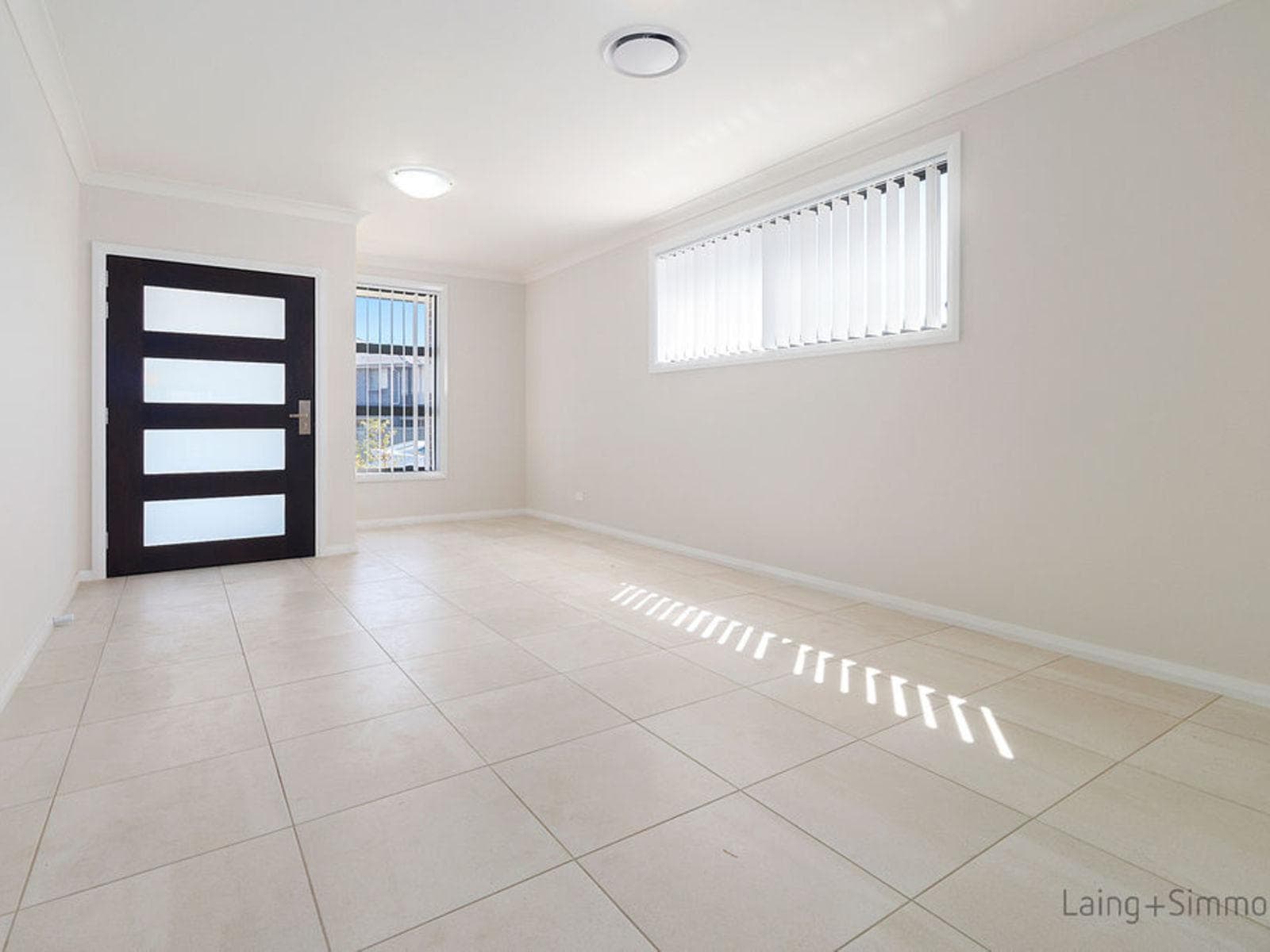 7 Holden Avenue, Middleton Grange, Middleton Grange - Thumbnail 2