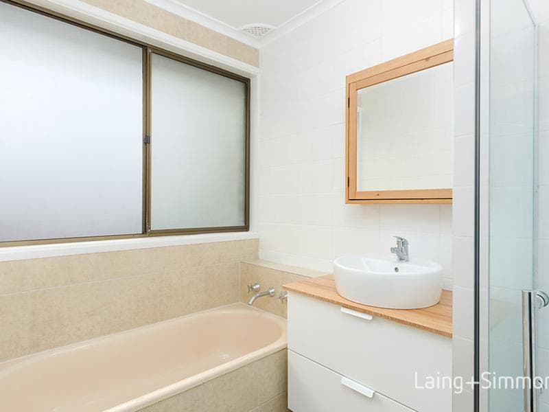 9 Sanders Crescent, Kings Langley, Kings Langley - Thumbnail 6
