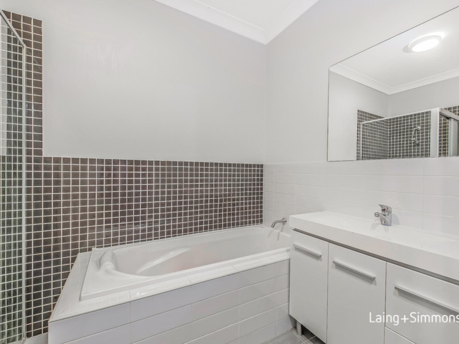 3/223-225 William Street, Merrylands, Merrylands - Thumbnail 6