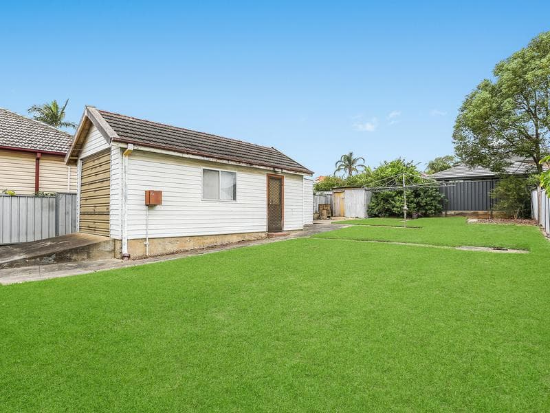 19 Wenke Crescent, Yagoona, Yagoona - Thumbnail 2