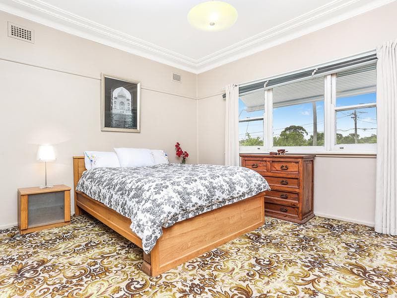 19 Wenke Crescent, Yagoona, Yagoona - Thumbnail 5