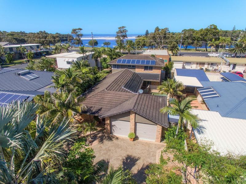 4 Boomerang Street, Lake Cathie, Lake Cathie - Thumbnail 2