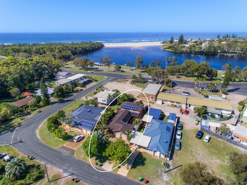 4 Boomerang Street, Lake Cathie, Lake Cathie - Image 1