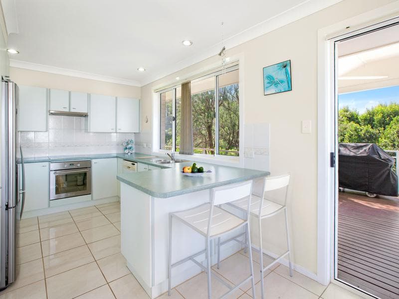 16 Burrawong Drive, Port Macquarie, Port Macquarie - Thumbnail 3