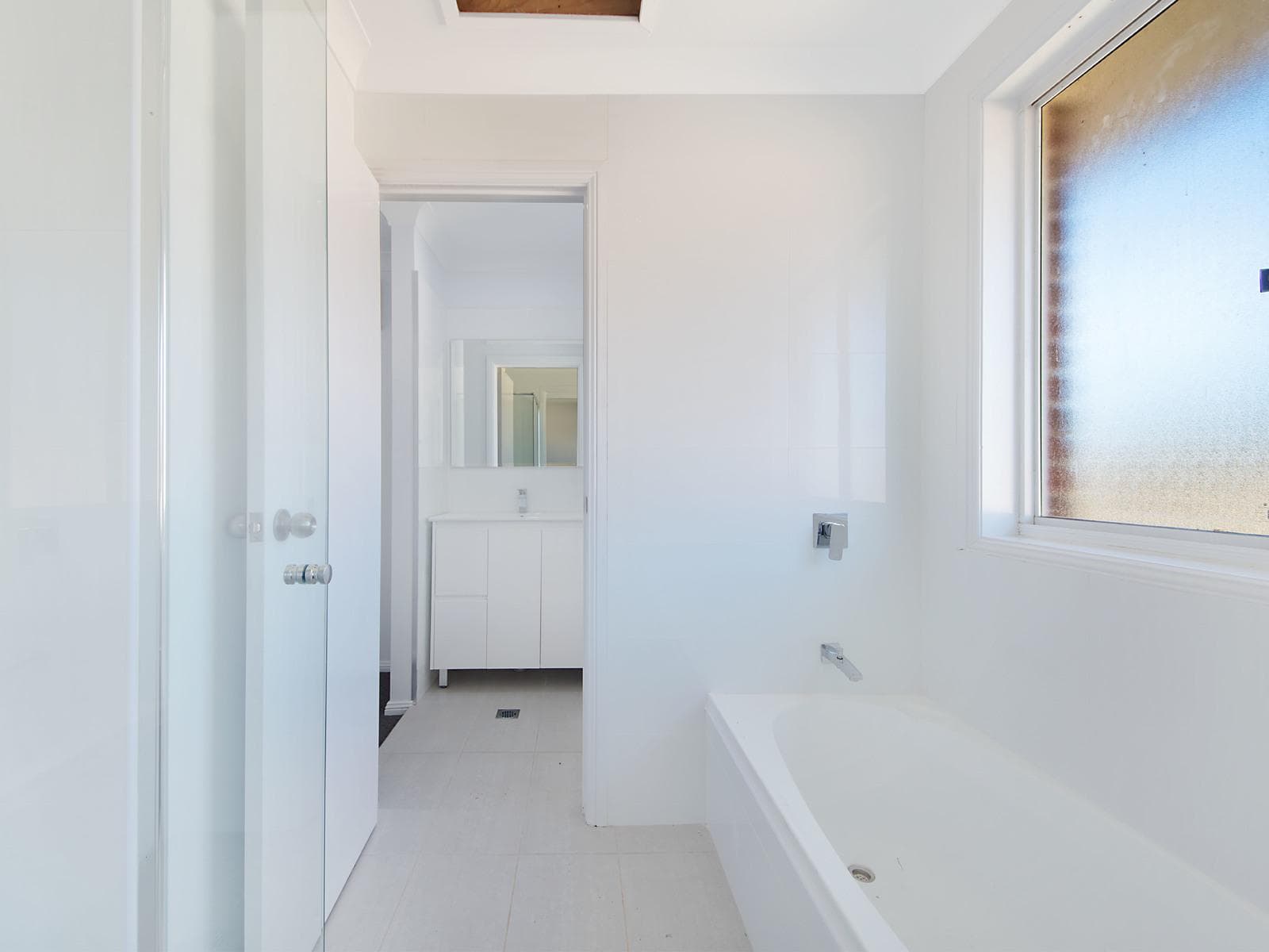 4b Sandstock Place, Woodcroft, Woodcroft - Thumbnail 5