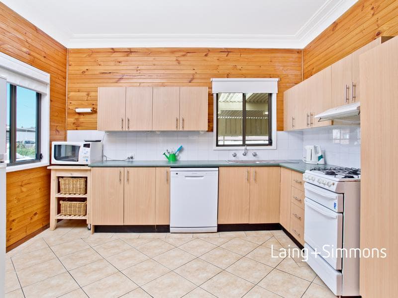 15 Macleay Crescent, St Marys, St Marys - Thumbnail 4