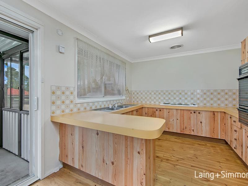 11 Shanke Crescent, Kings Langley, Kings Langley - Thumbnail 4
