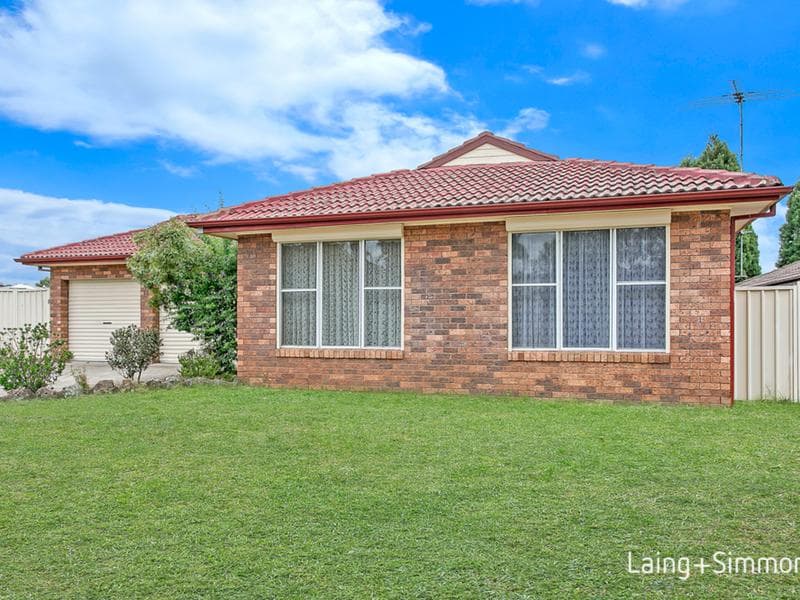 11 Shanke Crescent, Kings Langley, Kings Langley - Image 1