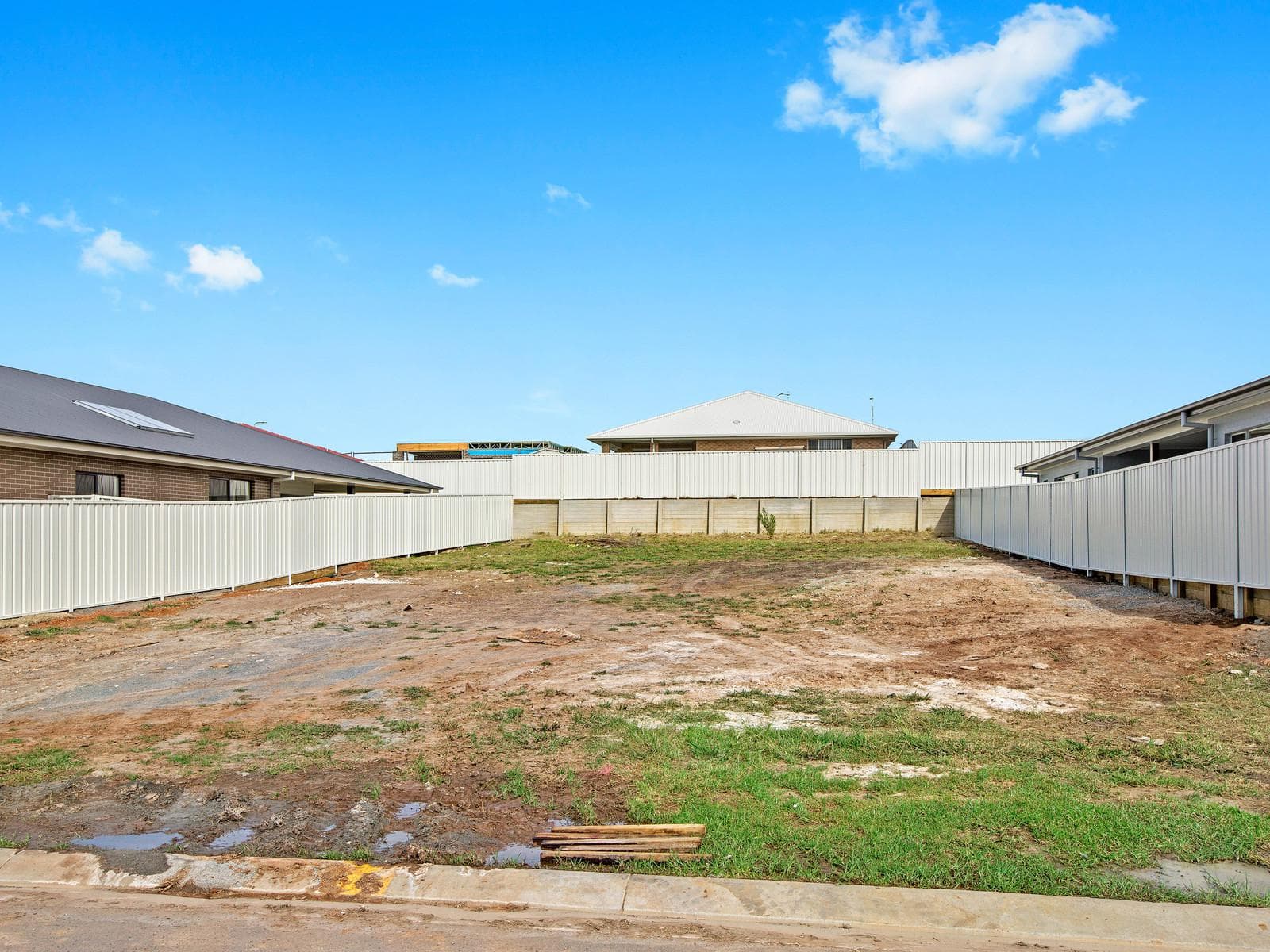 10/78-80																										Eton Street
														
								Smithfield, NSW 2164, Lake Cathie - Thumbnail 5