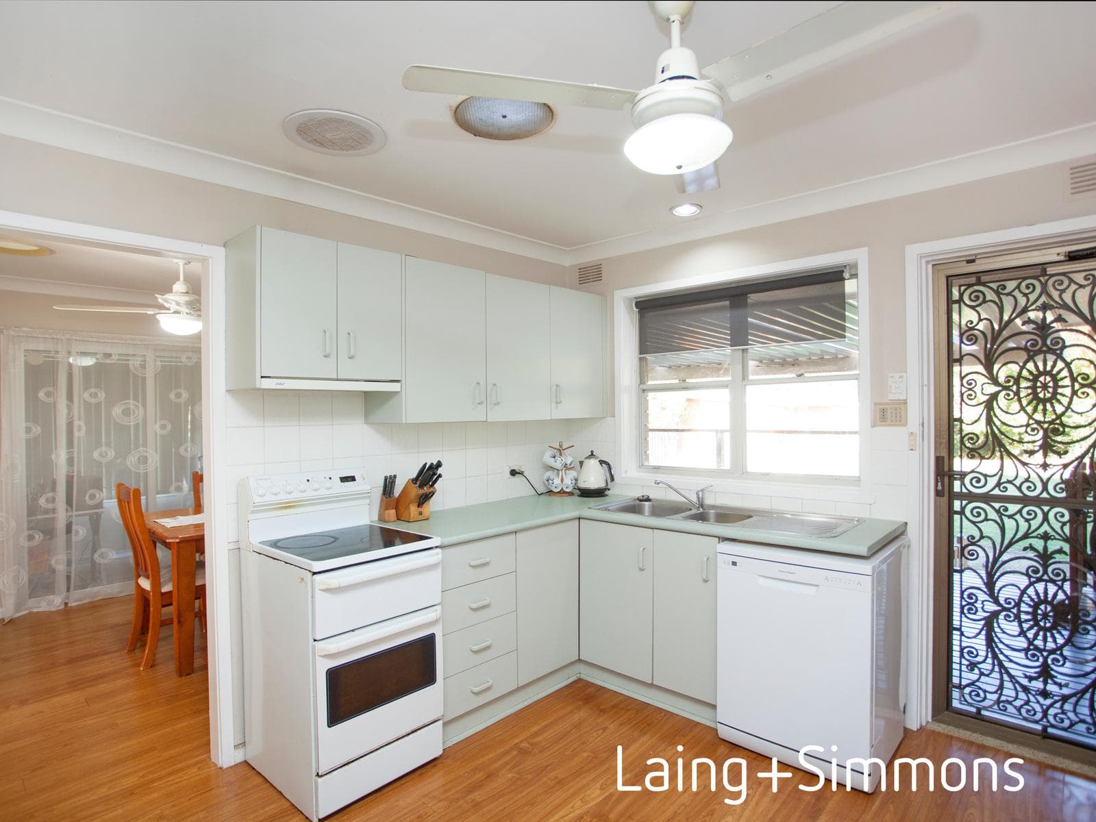 10/78-80																										Eton Street
														
								Smithfield, NSW 2164, Taree - Thumbnail 6