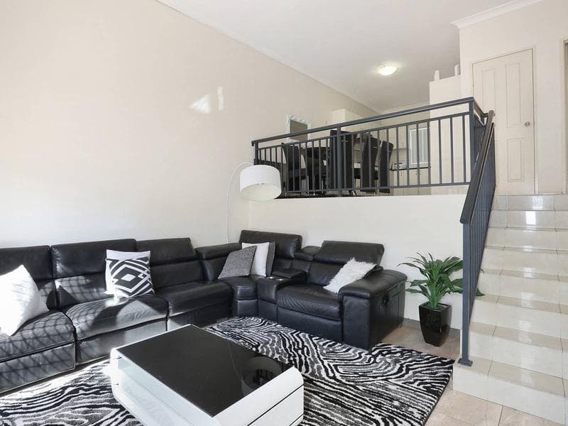 6/39 Wellington Road, Granville, Granville - Image 1