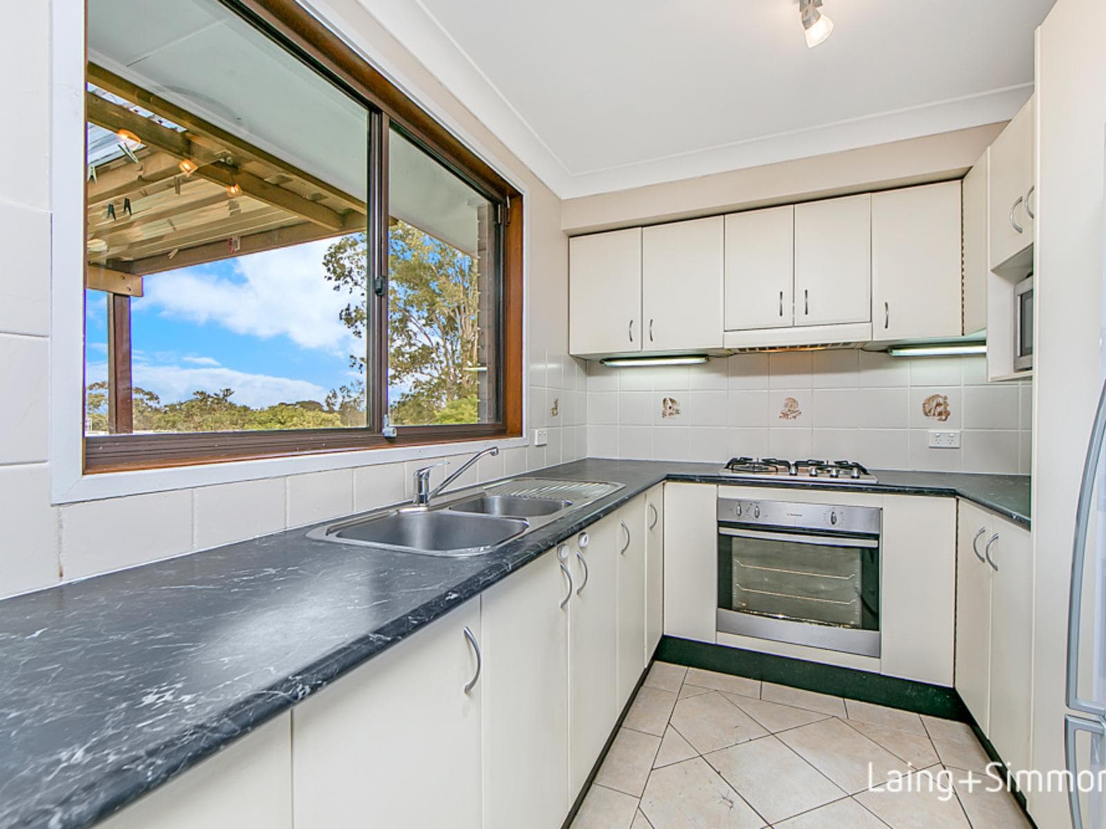91 Faulkland Crescent, Kings Park, Kings Park - Thumbnail 5