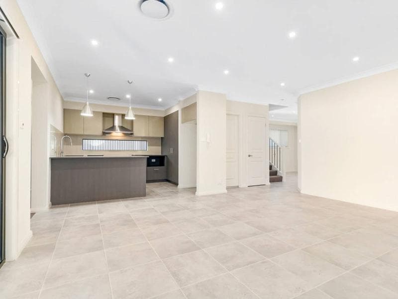 64 Bryant Avenue, Middleton Grange, Middleton Grange - Thumbnail 4
