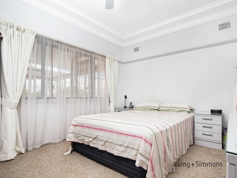 8/35																										Parkes Road
														
								Artarmon, NSW 2064, Girraween - Thumbnail 4