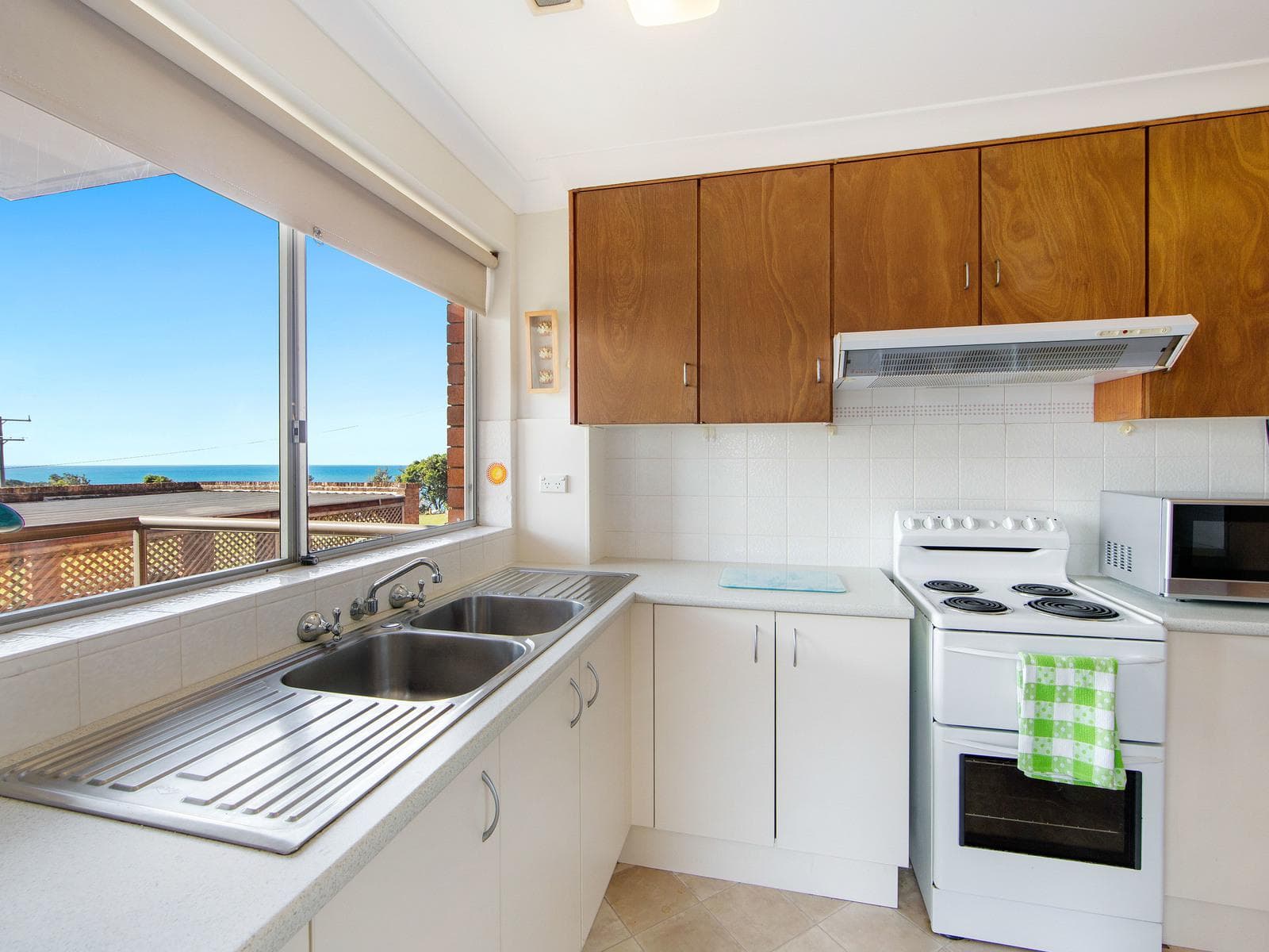 2/99 Pacific Drive, Port Macquarie, Port Macquarie - Thumbnail 6