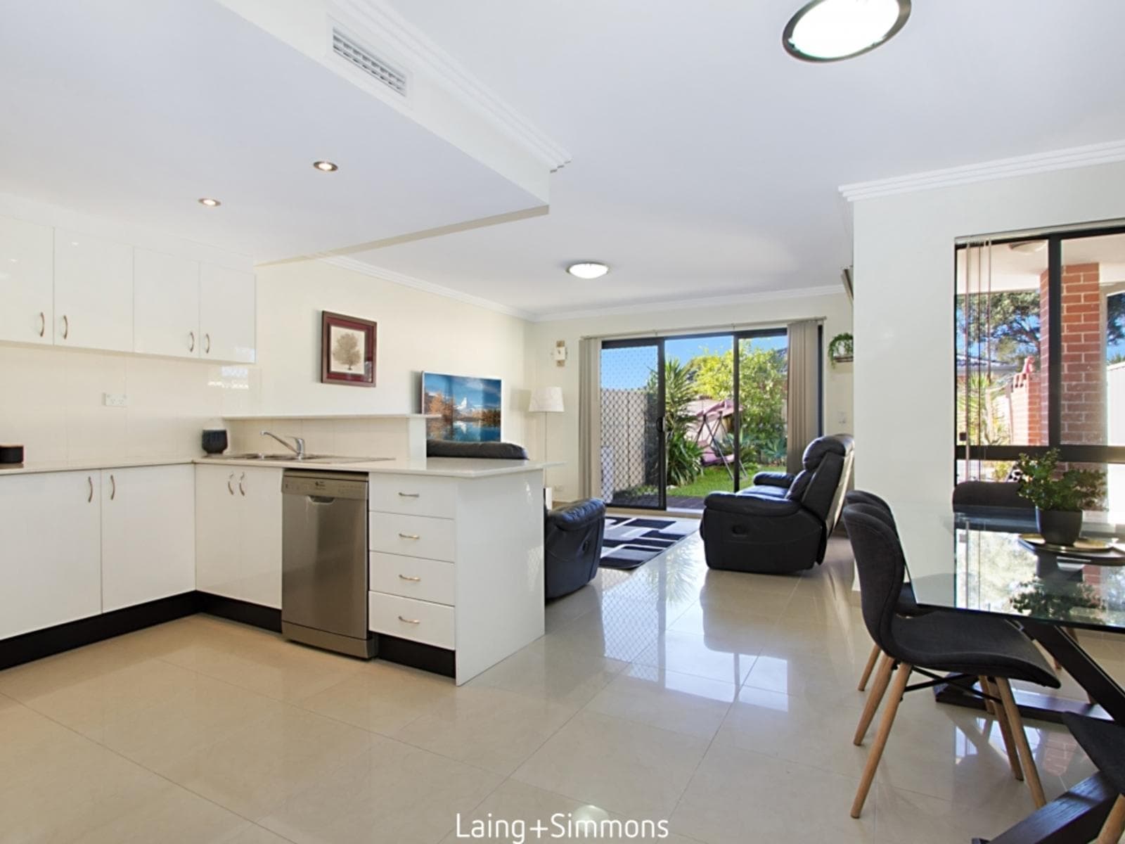 86a Hampden Rd, South Wentworthville, South Wentworthville - Image 1