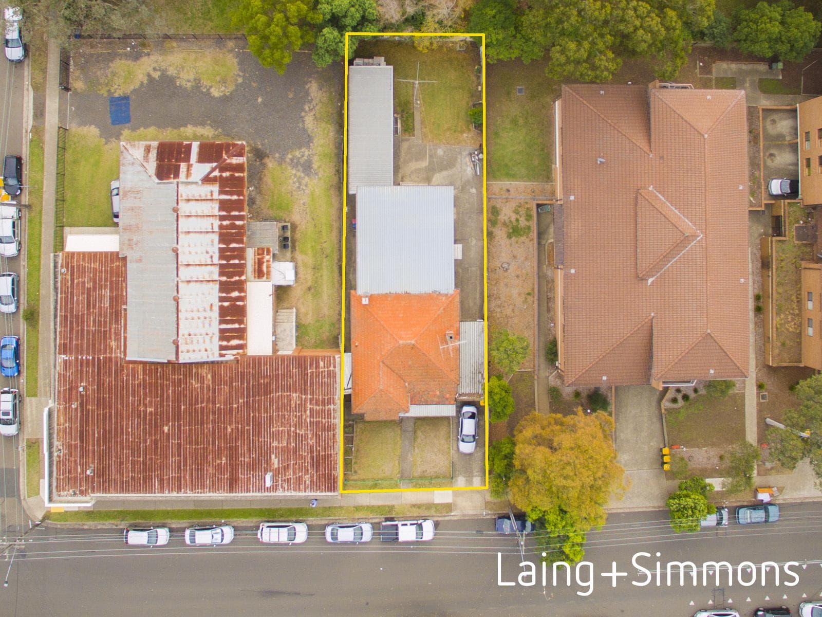 10/78-80																										Eton Street
														
								Smithfield, NSW 2164, Guildford - Thumbnail 8