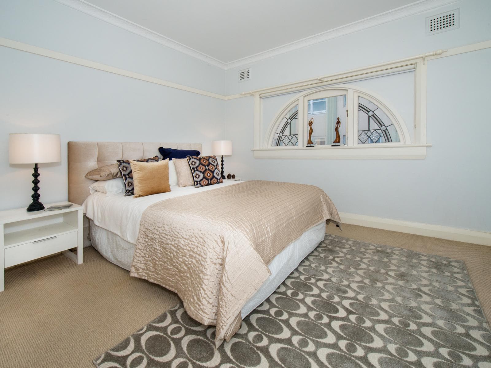 9/13-17 Hughes Street, Potts Point, Potts Point - Thumbnail 4