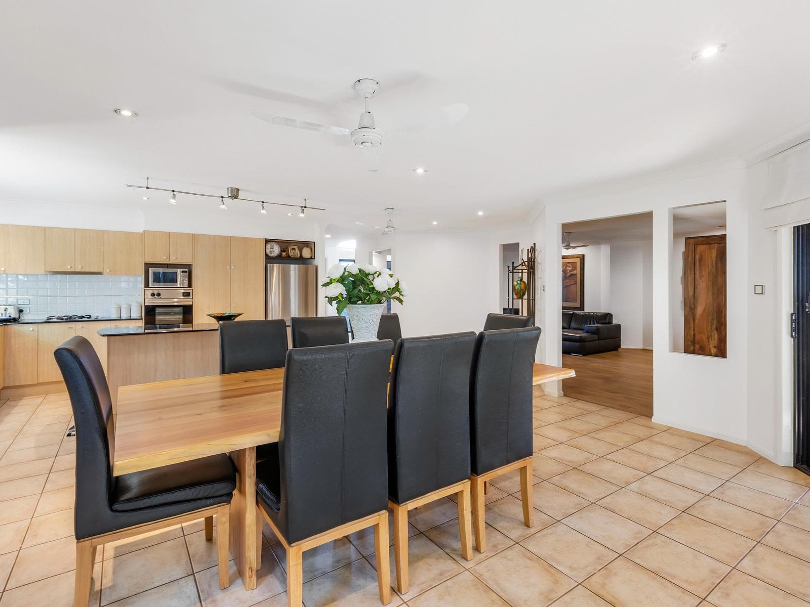 16 Brindabella Way, Port Macquarie, Port Macquarie - Thumbnail 3