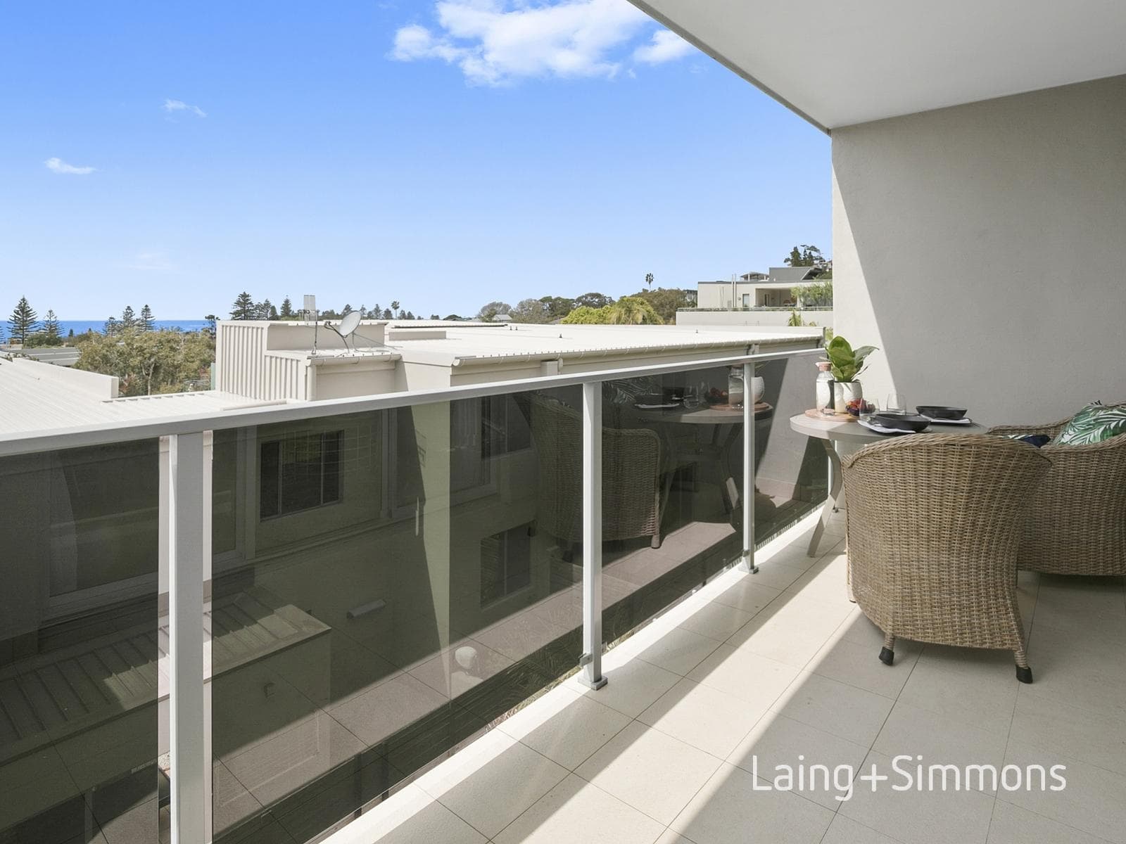 4/2 Graylind Close, Collaroy, Collaroy - Thumbnail 2