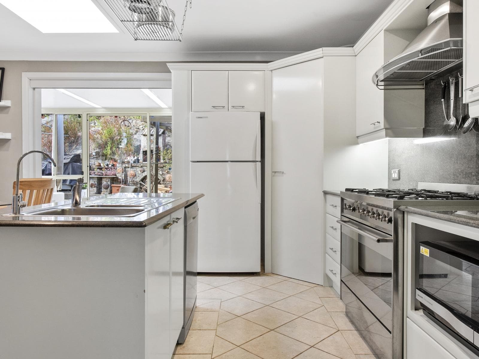 6 Lansdowne Close, Hornsby Heights, Hornsby Heights - Thumbnail 4