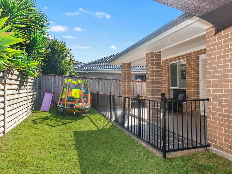12 Mcintyre Circuit, Middleton Grange, Middleton Grange - Thumbnail 8