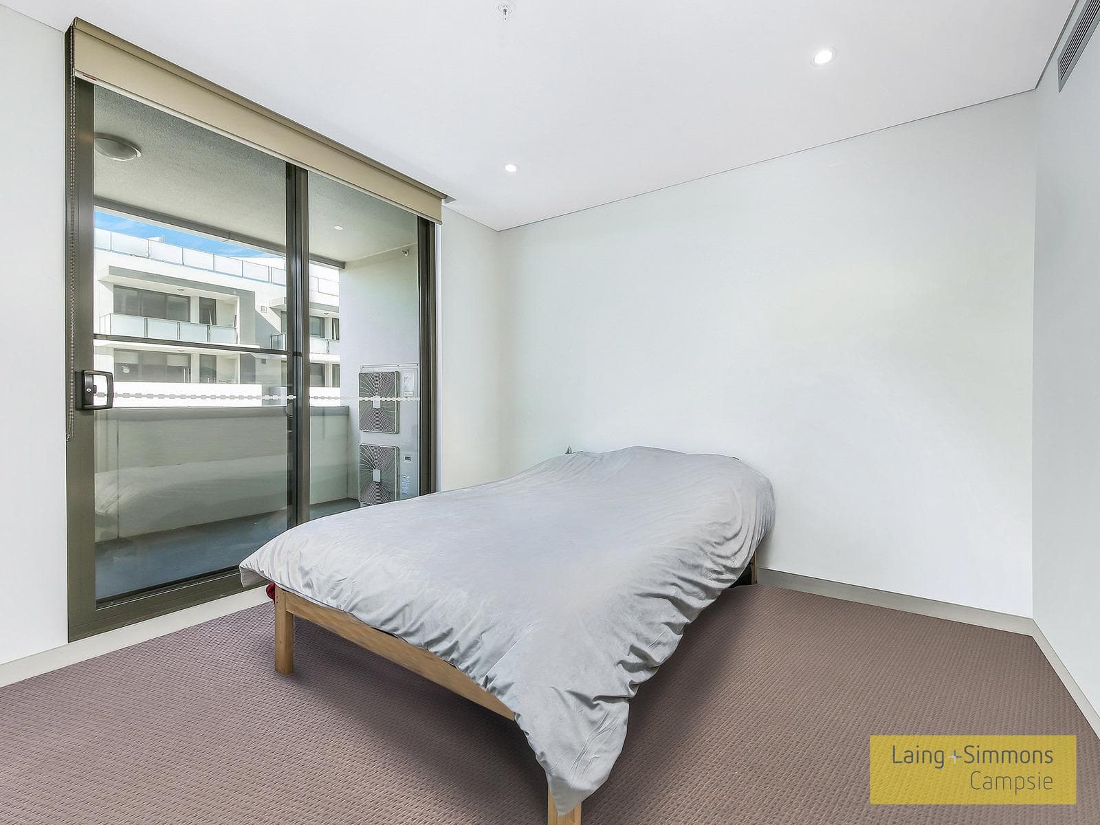 607/3 Nipper Street, Homebush, Homebush - Thumbnail 3