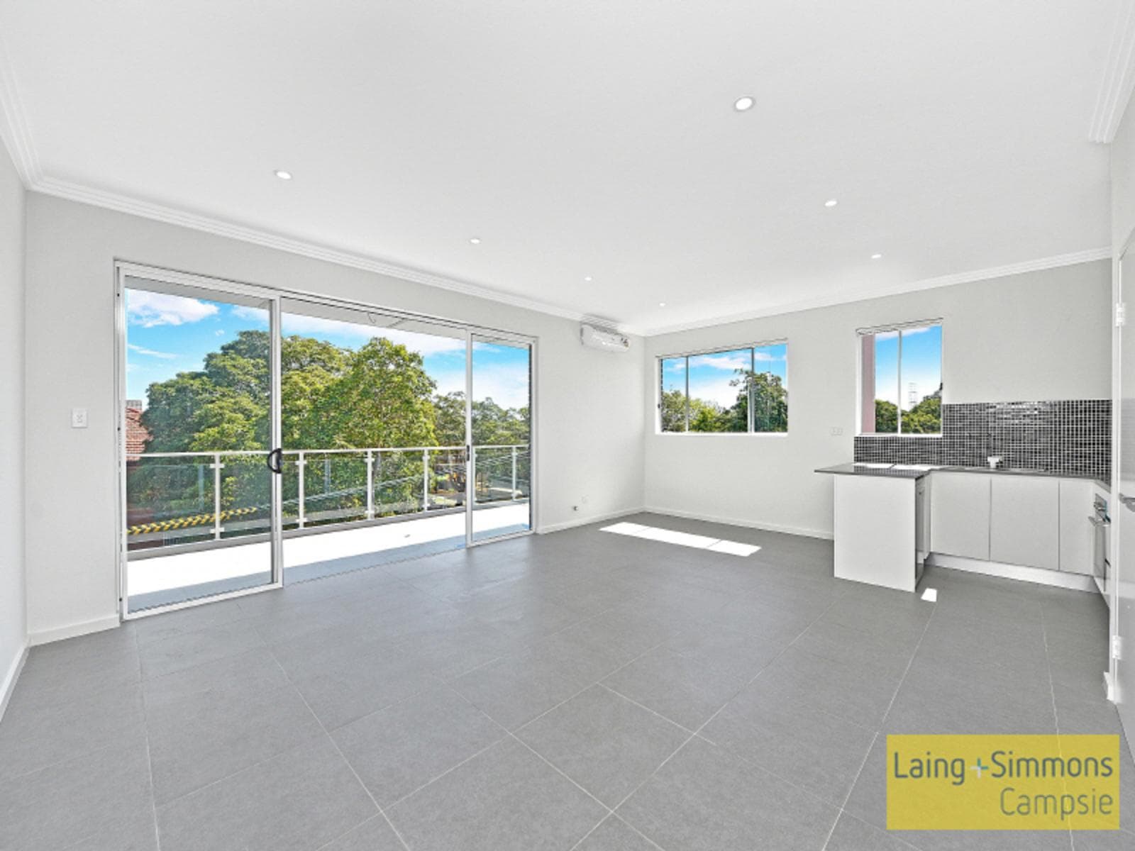 9/24 Seventh Ave, Campsie, Campsie - Thumbnail 2