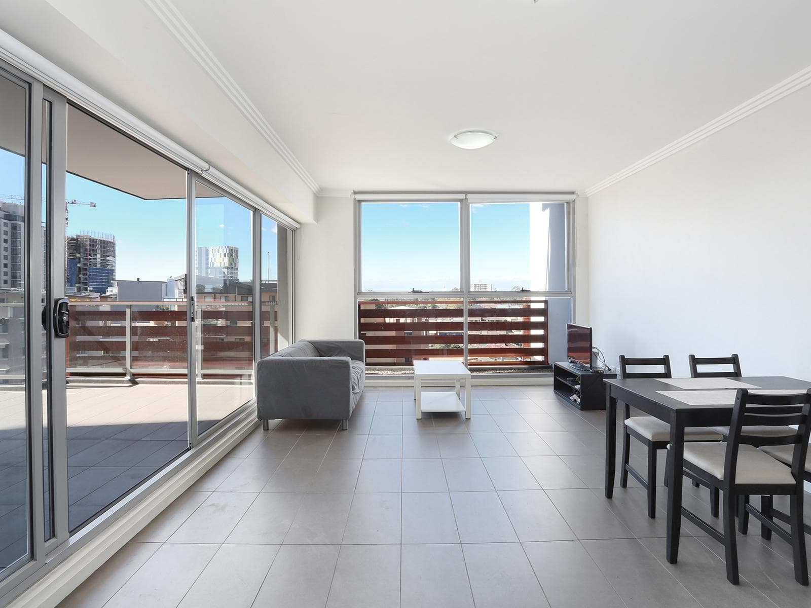608/36-46 Cowper Street, Parramatta, Parramatta - Thumbnail 2