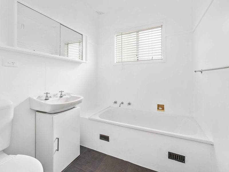 5/36																										Claremont Street
														
								Campsie, NSW 2194, Port Macquarie - Thumbnail 7