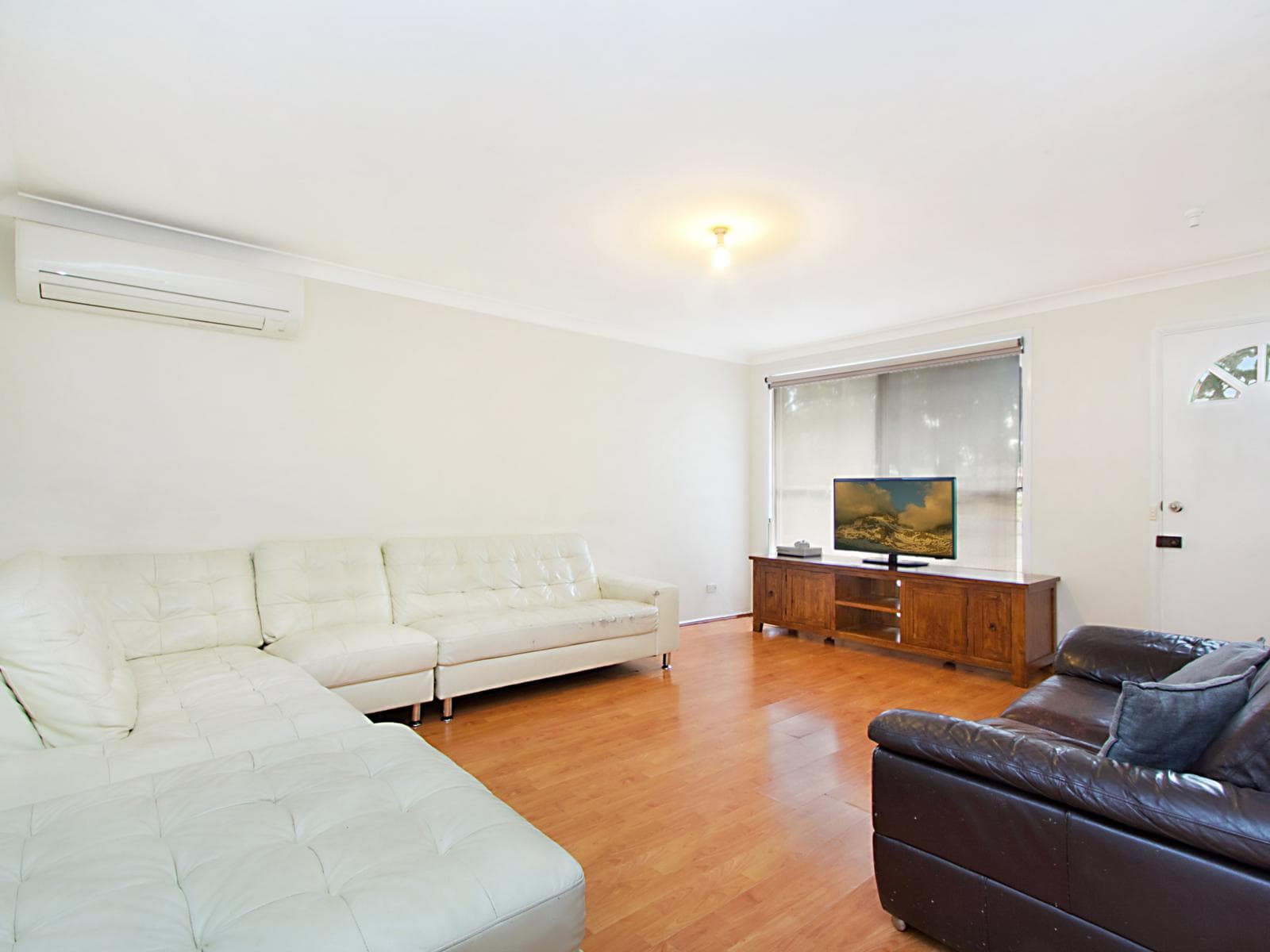 7 Goddard Crescent, Quakers Hill, Quakers Hill - Thumbnail 2