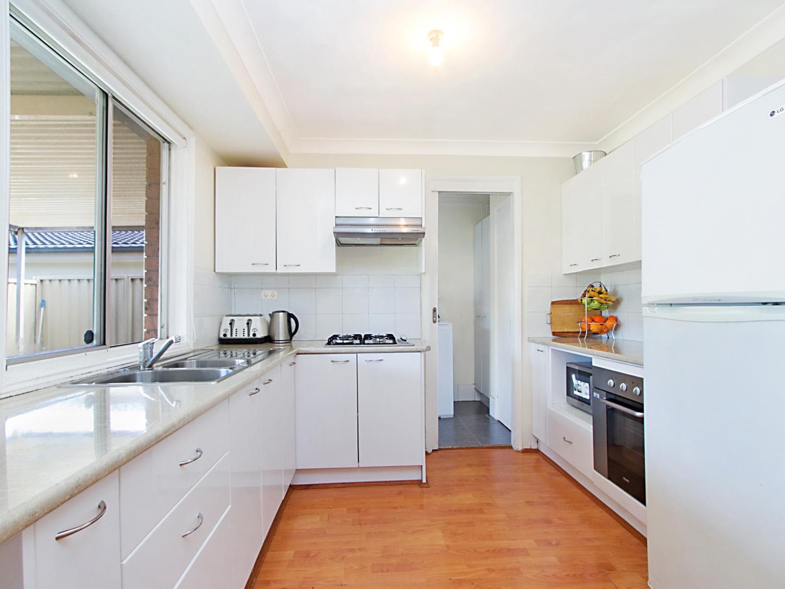 7 Goddard Crescent, Quakers Hill, Quakers Hill - Thumbnail 3