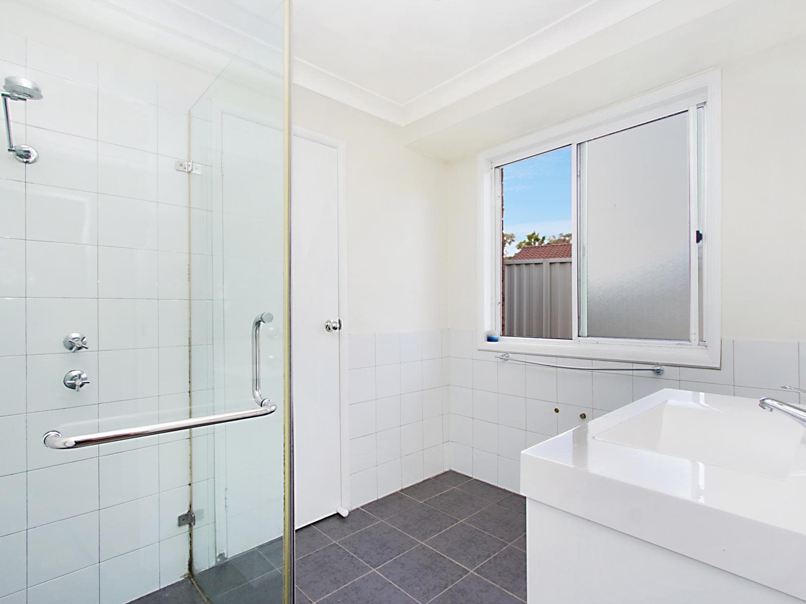 7 Goddard Crescent, Quakers Hill, Quakers Hill - Thumbnail 4