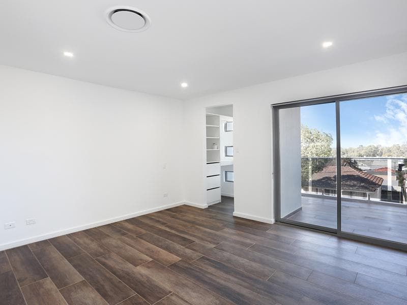 5/36																										Claremont Street
														
								Campsie, NSW 2194, Merrylands - Thumbnail 5