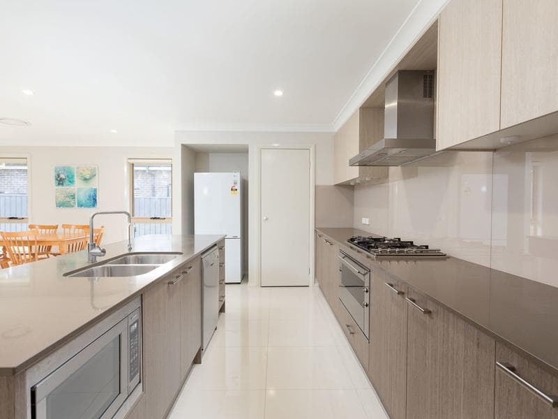 2/14																										Graylind Close
														
								Collaroy, NSW 2097, Old Bar - Thumbnail 3