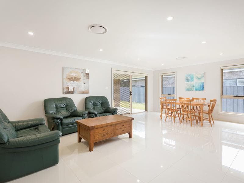 2/14																										Graylind Close
														
								Collaroy, NSW 2097, Old Bar - Thumbnail 4
