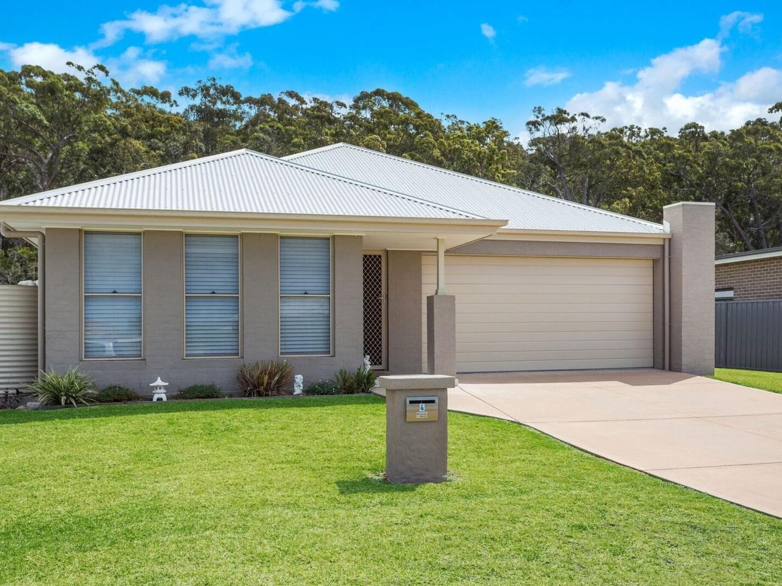 2/14 Graylind Close
Collaroy, NSW 2097, Old Bar - Image 1