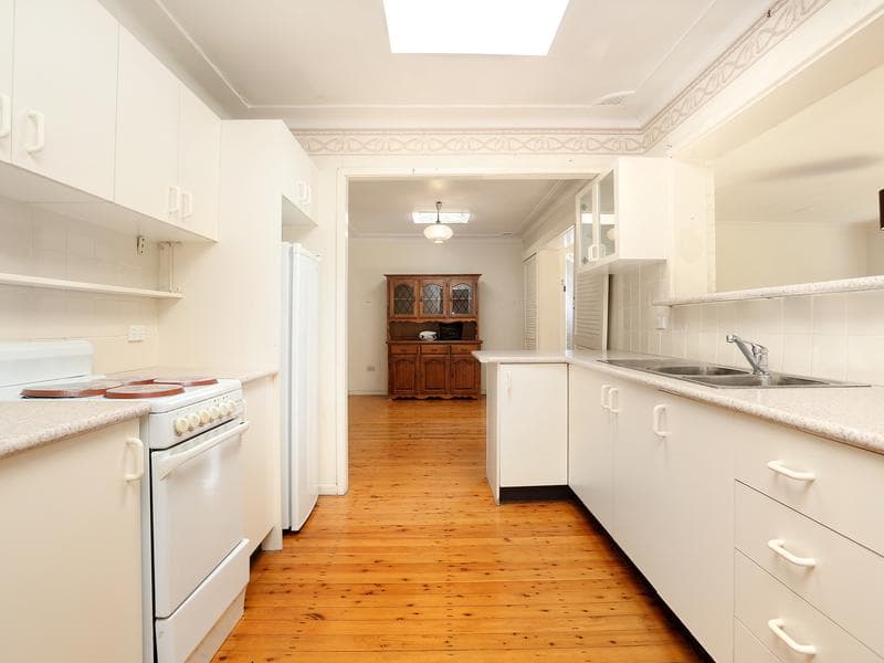 37 Aubrey Street, Ingleburn, Ingleburn - Thumbnail 4