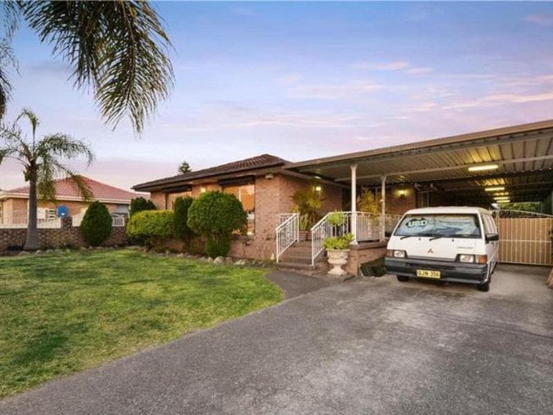 24 Lyell Street, Bossley Park, Bossley Park - Image 1