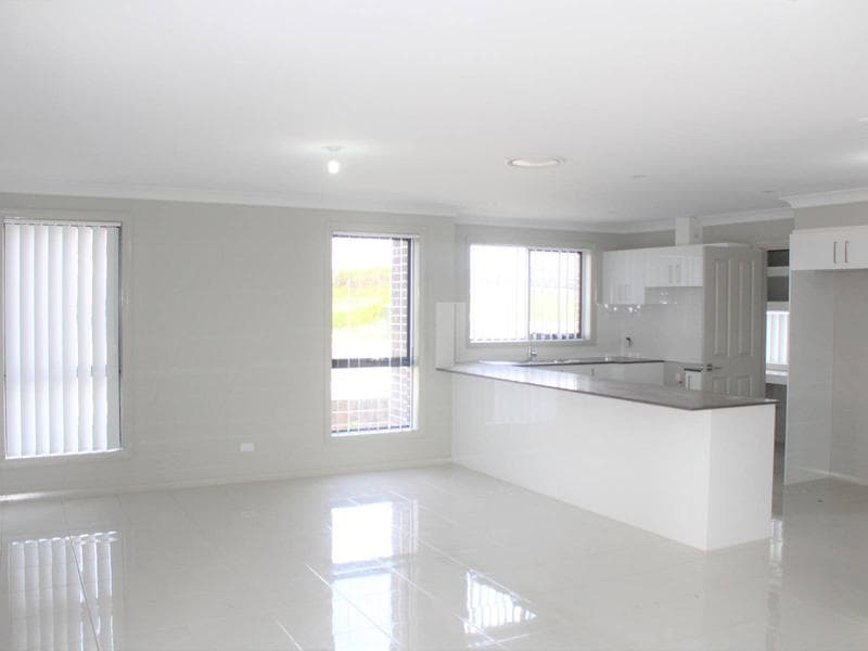 36/10																										Abraham Street
														
								Rooty Hill, NSW 2766, Middleton Grange - Thumbnail 4