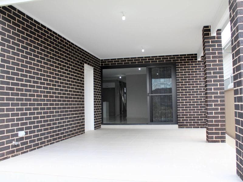 36/10																										Abraham Street
														
								Rooty Hill, NSW 2766, Middleton Grange - Thumbnail 6