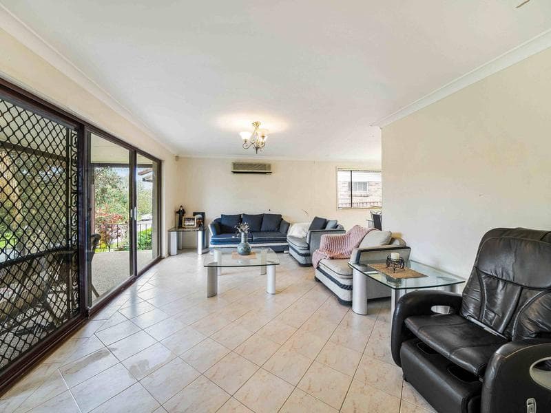 42 Lewis Street, Regents Park, Regents Park - Thumbnail 3