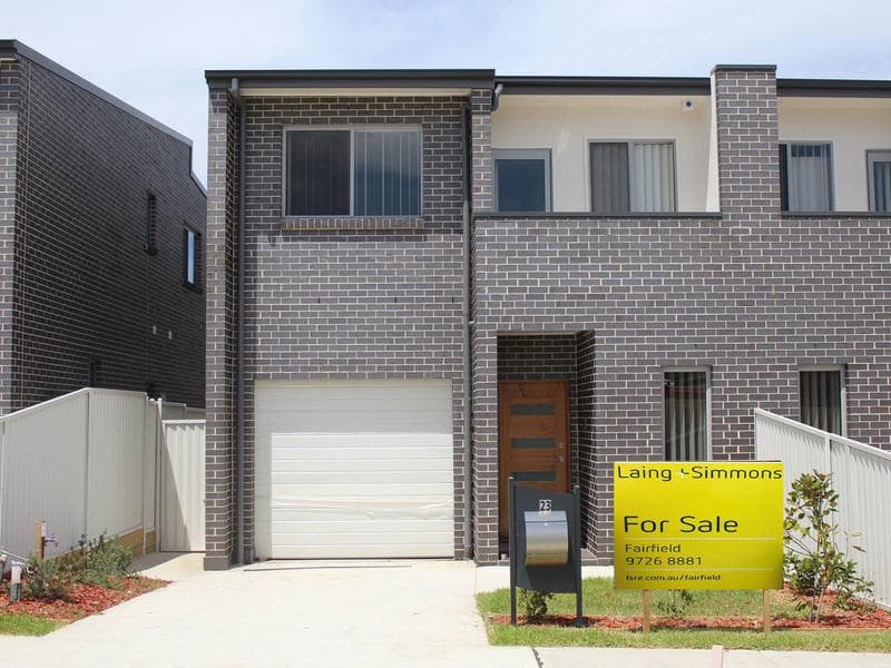 23 Little John Street, Middleton Grange, Middleton Grange - Image 1