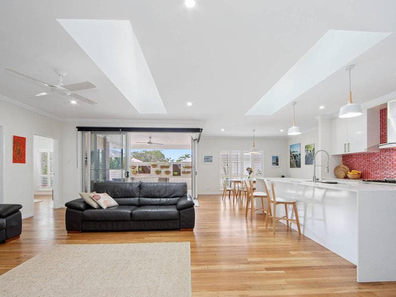 21 Waverley Glade, Port Macquarie, Port Macquarie - Thumbnail 3