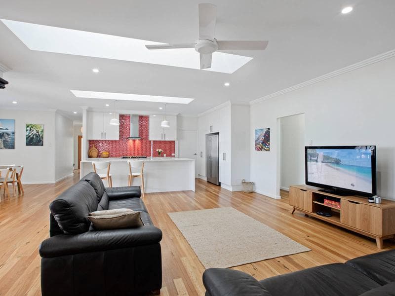 21 Waverley Glade, Port Macquarie, Port Macquarie - Thumbnail 4