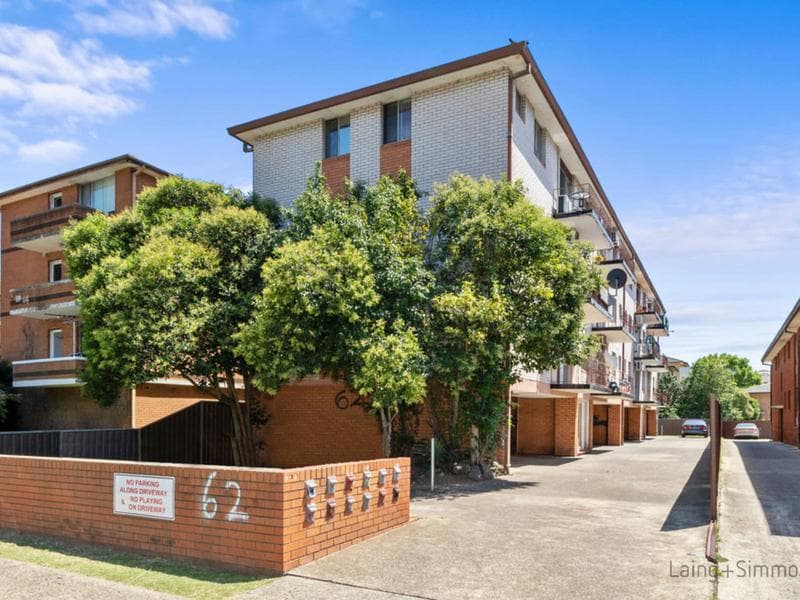 8/62 Hamilton Road, Fairfield, Fairfield - Image 1