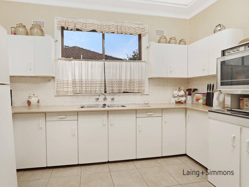 17 Bernard St, Westmead, Westmead - Thumbnail 3