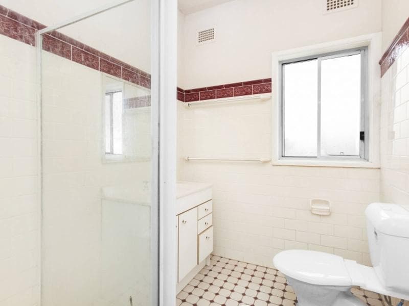 8/35																										Parkes Road
														
								Artarmon, NSW 2064, Fairfield East - Thumbnail 5